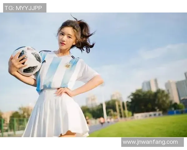 足球星空下的少女梦幻旅程与心动时刻