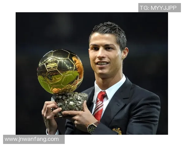 足球球星华丽带球突破展现速度与技巧震撼全场观众热血沸腾