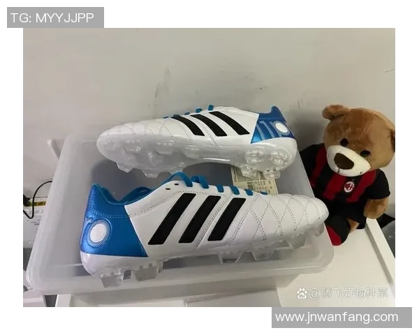 如何以更实惠的价格购买到心仪的球星足球鞋技巧与推荐